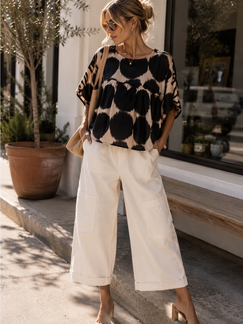 Alembika White Cropped Patch Pocket Pants 0